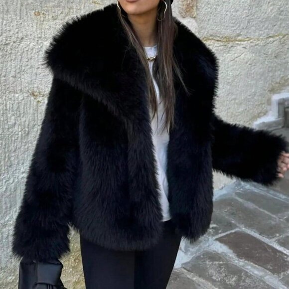 Black Preppy Women's Casual Luxury Faux Fur Coat - Picture 3 of 7